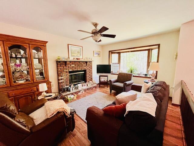 1422 Brian Ln, Effort, PA 18330 - photo 3