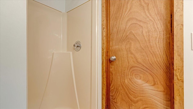 5913 NE Decker Rd NE, Bushkill, PA 18324 - bathroom view of a shower