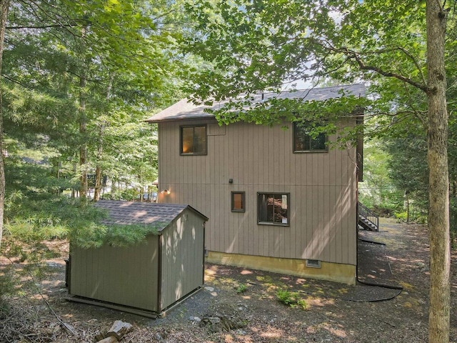 5913 NE Decker Rd NE, Bushkill, PA 18324 - view of shed with stairs
