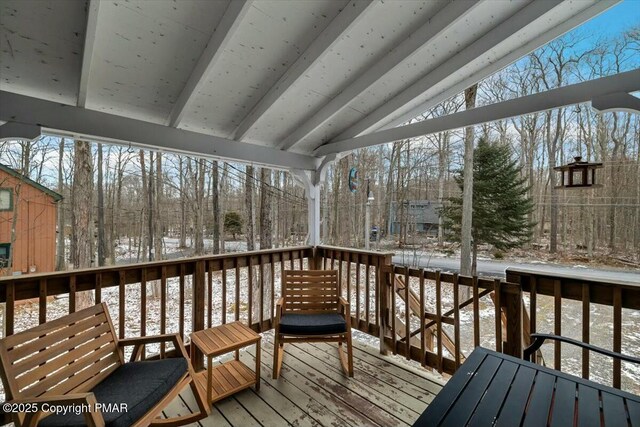 Listing photo 3 for 2089 Lehigh Dr, Pocono Lake PA 18347