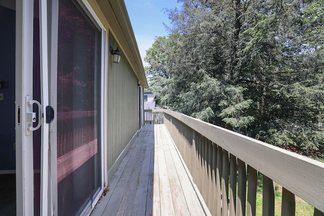 3055 Briarwood Dr, Tobyhanna, PA 18466 - view of balcony