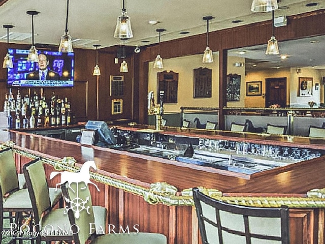 202 Palomino Pl, Tobyhanna, PA 18466 - indoor dry bar featuring decorative light fixtures