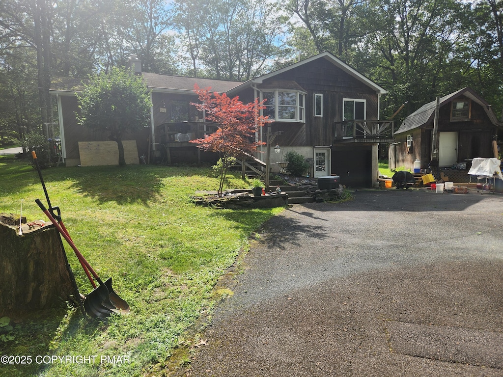 542 Post Hill Rd, Henryville, PA 18332 - photo 1