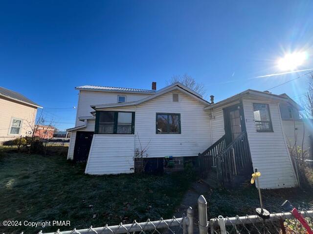 Listing photo 2 for 80 Sullivan St, Canton PA 17724