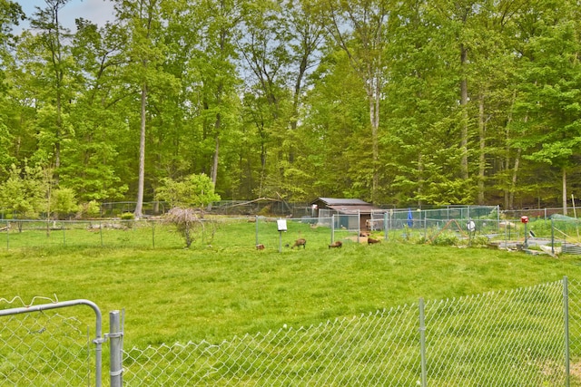 210 Edwin Ln, Stroudsburg, PA 18360 - view of yard