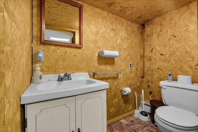 4620 Buck Valley Cir E, Stroudsburg, PA 18301 - half bathroom with vanity and toilet