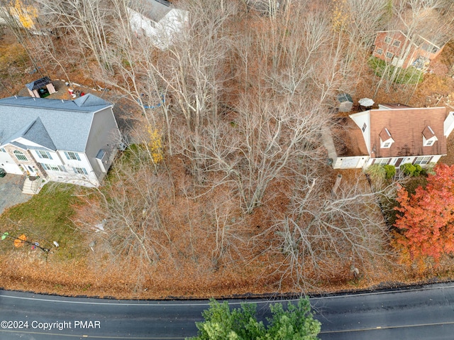 466 Country Place Dr, Tobyhanna, PA 18466