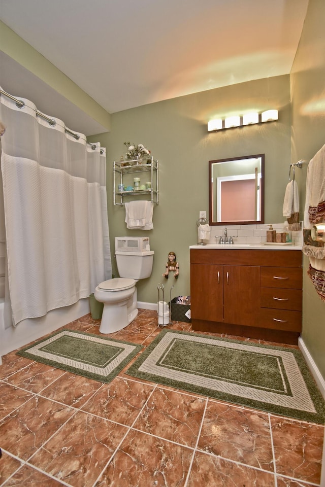 603 Washington Xing, East Stroudsburg, PA 18301 - bathroom featuring vanity and shower / bath combo with shower curtain