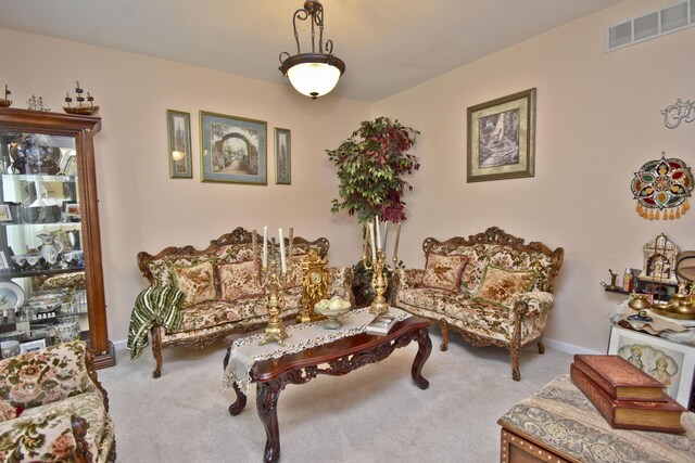 603 Washington Xing, East Stroudsburg, PA 18301 - living area with carpet flooring