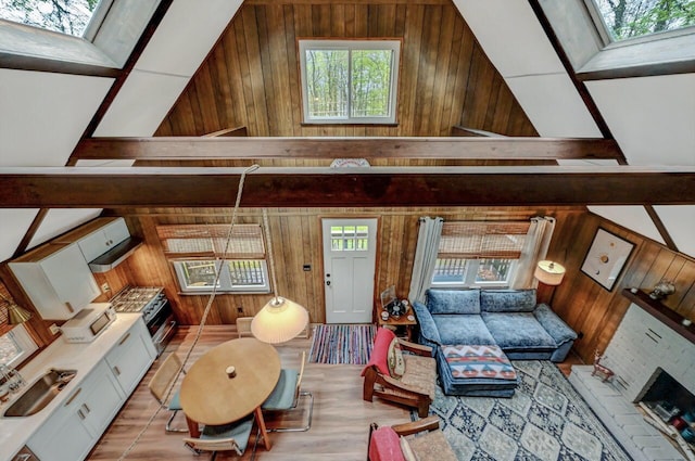 389 Orono Dr, Pocono Lake, PA 18347