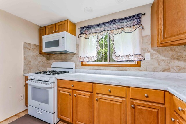133 W Hemlock Dr, Greentown, PA 18426 - photo 7
