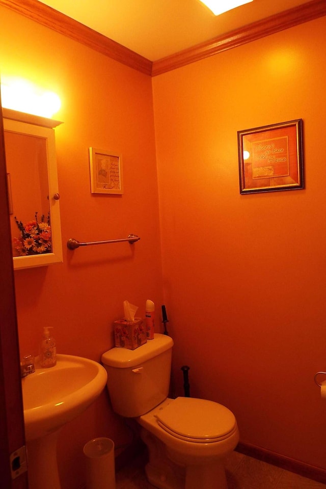 115 Gap View Rd, Milford, PA 18337 - bathroom featuring crown molding and tile patterned floors