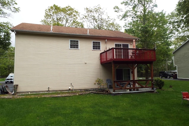 115 Gap View Rd, Milford, PA 18337 - back of property with a lawn and a deck
