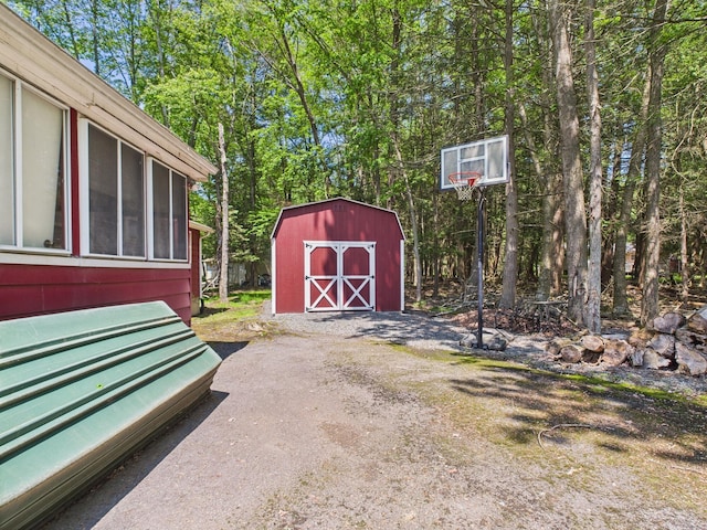 105 Buffalo Trl, Pocono Lake, PA 18347 - view of yard with a sunroom