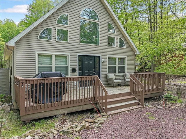 186 Brier Crest Rd, Blakeslee, PA 18610 - back of property featuring a deck