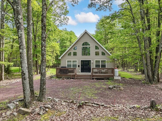 186 Brier Crest Rd, Blakeslee, PA 18610 - rustic home featuring a deck
