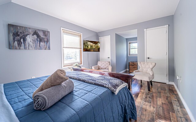 6435 Marvin Gdns, Tobyhanna, PA 18466 - bedroom with hardwood / wood-style flooring and baseboards