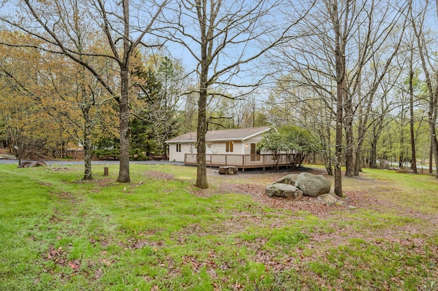19 Mckinley Ln, Albrightsville, PA 18210 - view of grassy yard featuring a wooden deck