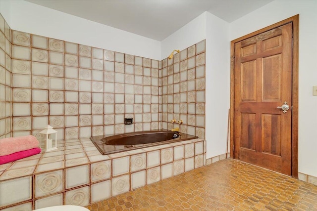 1163 Bush Rd, Cresco, PA 18326 - full bath featuring a bath