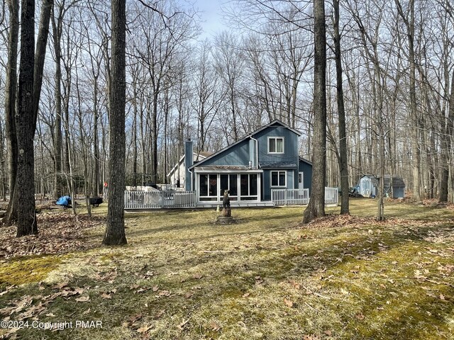 Listing photo 2 for 1073 Maple Dr, Pocono Lake PA 18347