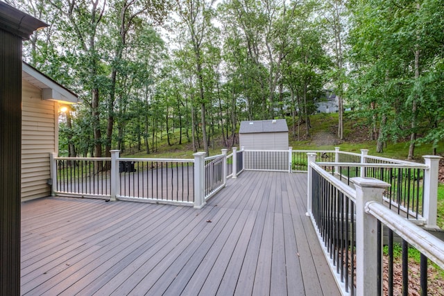 5104 Lake Dr, East Stroudsburg, PA 18301 - deck with a storage unit