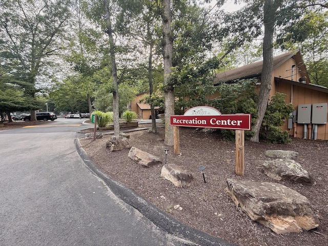 5104 Lake Dr, East Stroudsburg, PA 18301 - view of community sign