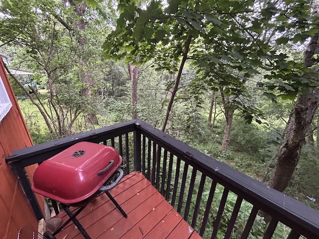 22 Quay Ave, Mount Pocono, PA 18344 - view of wooden deck