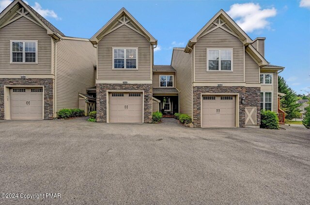 1532 Assembly Lodge Ln, Pocono Pines PA, 18350, 2 bedrooms, 2.5 baths townhouse for sale