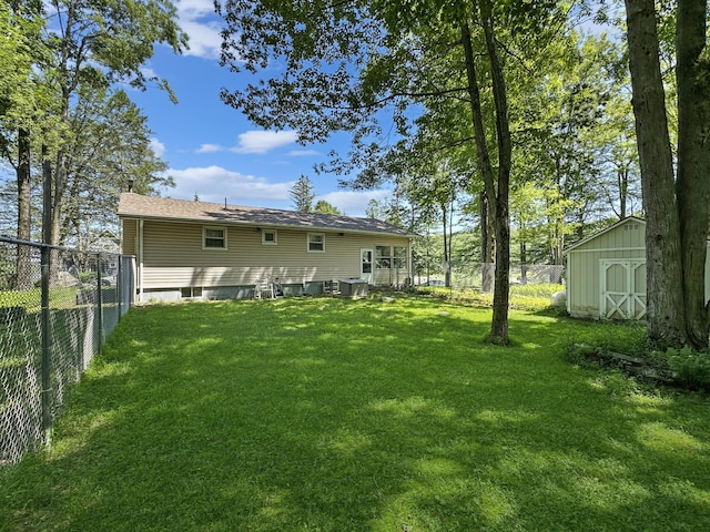 7537 Lake Shore Dr, Pocono Lake, PA 18347 - fenced backyard with a storage shed