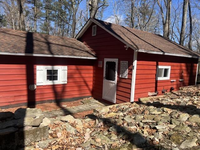 view of outbuilding