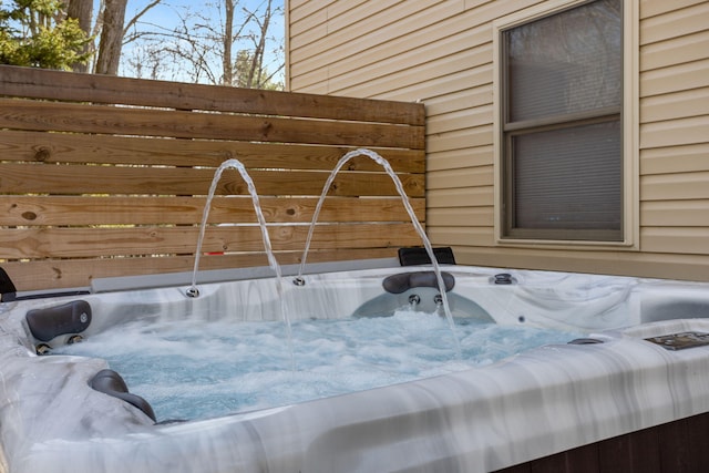 225 N Arrow Dr, Pocono Lake, PA 18347 - exterior view of a hot tub