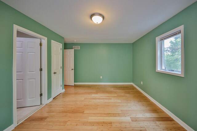 205 Osprey Way E, Stroudsburg, PA 18302 - spare room with light wood-type flooring and baseboards