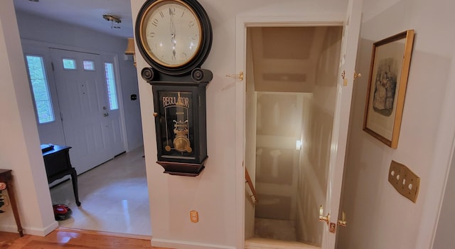 6251 Decker Rd, Bushkill, PA 18324 - view of hallway