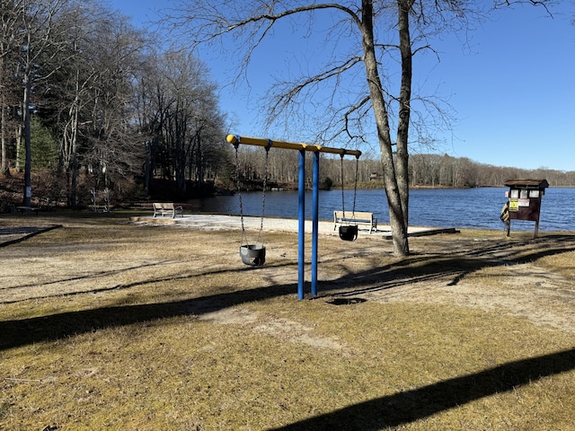 248 Seneca Dr, Milford, PA 18337 - view of yard with a water view