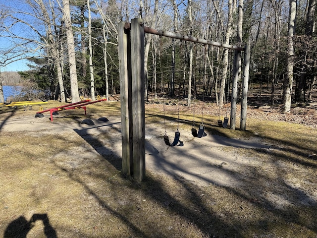 248 Seneca Dr, Milford, PA 18337 - view of yard