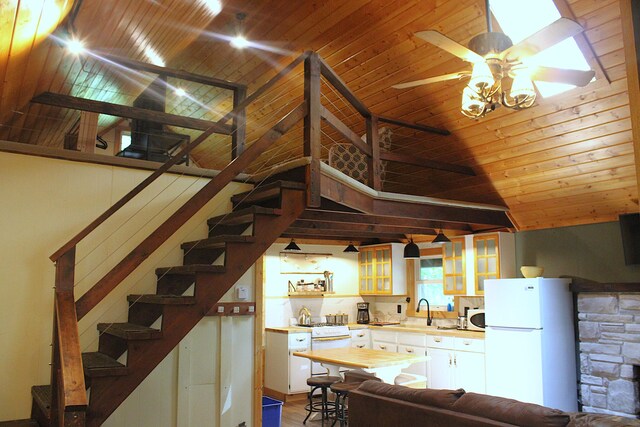 162 Ski Trl, Pocono Lake, PA 18347 - photo 5