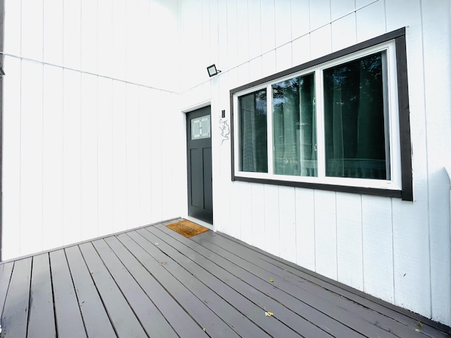 8540 Hillcrest Dr, Tobyhanna, PA 18466 - view of wooden deck