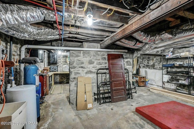 view of unfinished basement