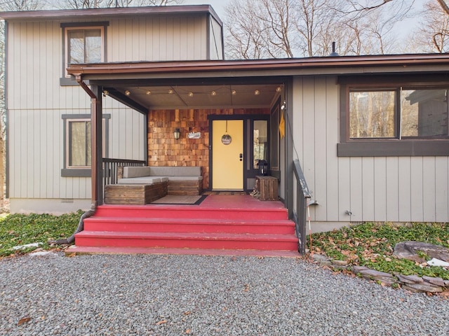 view of front of home featuring crawl space