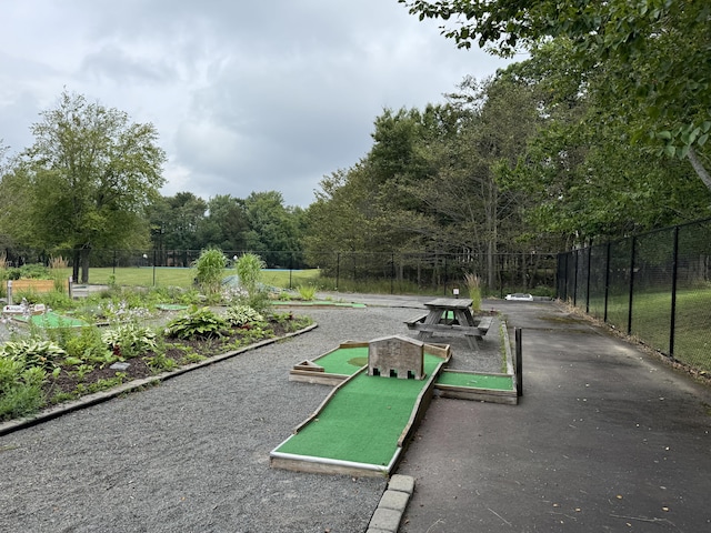8066 Red Squirrel Dr, Tobyhanna, PA 18466 - view of home's community featuring fence