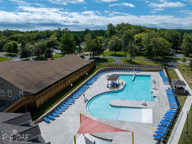 8066 Red Squirrel Dr, Tobyhanna, PA 18466 - community pool with a patio and fence