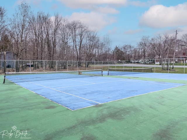 8066 Red Squirrel Dr, Tobyhanna, PA 18466 - view of sport court featuring fence