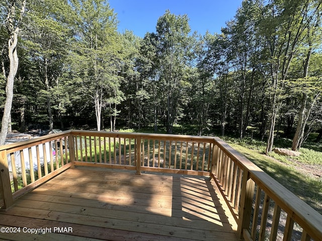 39 Wolf Way, White Haven, PA 18661 - view of deck