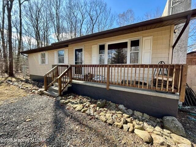 8 Tulip Ln, Thornhurst, PA 18424 - view of front of home