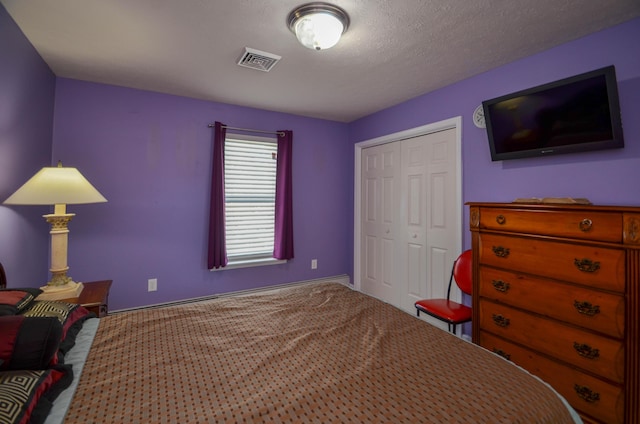 1214 Shadblow Rd, Pocono Summit, PA 18346 - bedroom featuring a closet and carpet