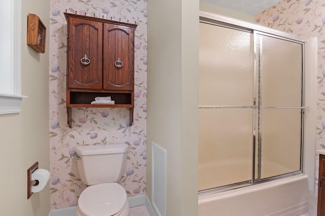 450 Bear Creek Lake Dr, Jim Thorpe, PA 18229 - full bath with toilet and wallpapered walls