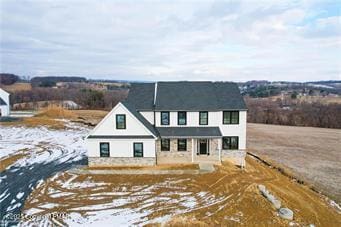 view of modern farmhouse style home