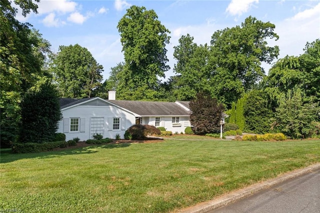 948 Kenleigh Cir, Winston-Salem, NC 27106 - ranch-style home featuring a front lawn