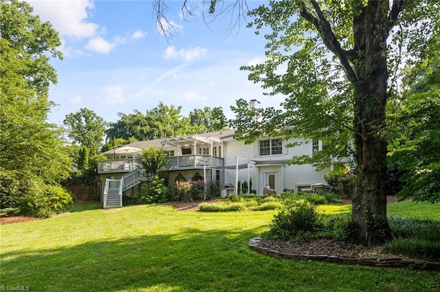 948 Kenleigh Cir, Winston-Salem, NC 27106 - view of grassy yard featuring stairs and a wooden deck