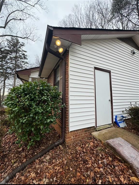 5687 Bull Run Rd, Winston-Salem, NC 27106 - view of outbuilding